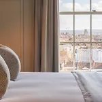 Number 38 Clifton 4*