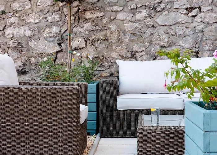 Отель Number 38 Clifton 4*