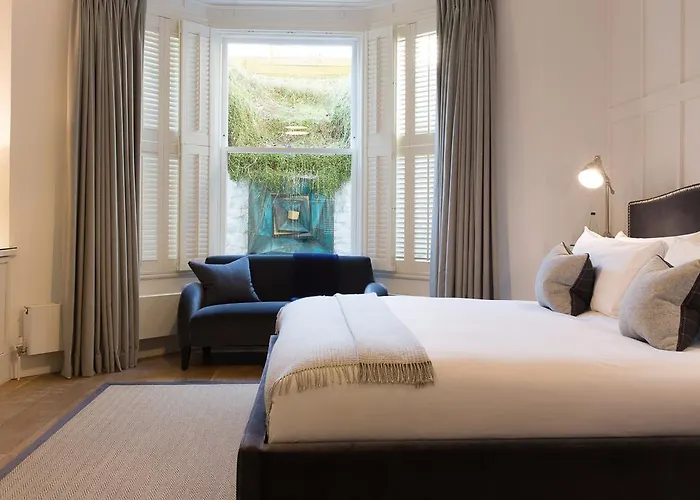 Number 38 Clifton Отель