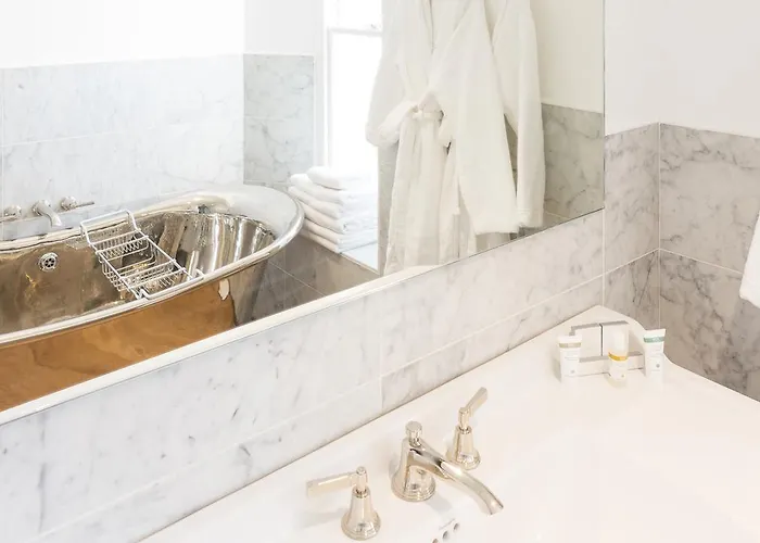 Отель Number 38 Clifton Бристоль