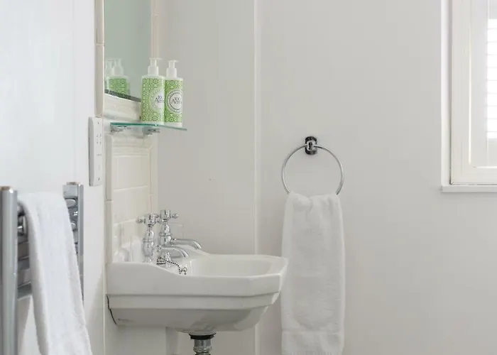 克利夫顿38号酒店 酒店