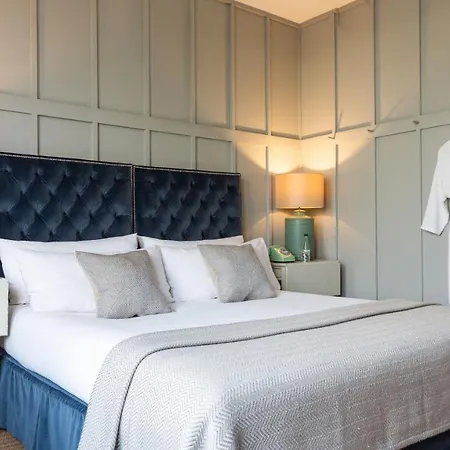 Number 38 Clifton Hotell 4*