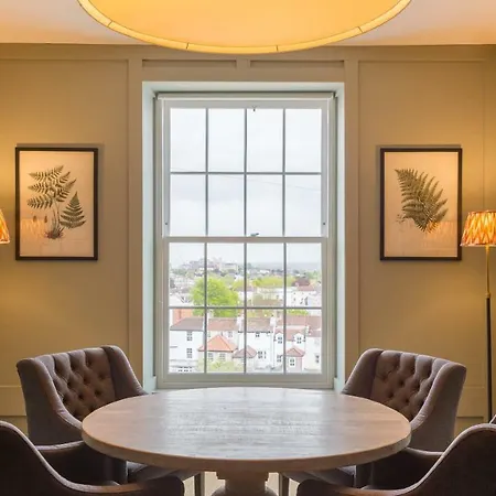 Number 38 Clifton Hotell 4*