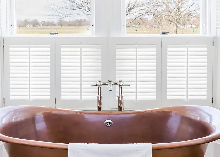 Number 38 Clifton Hotel 4*